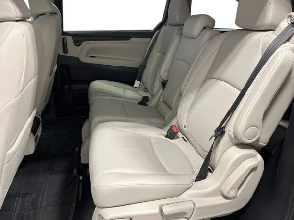 2026 Honda Odyssey Magic Slide Second-Row Seats